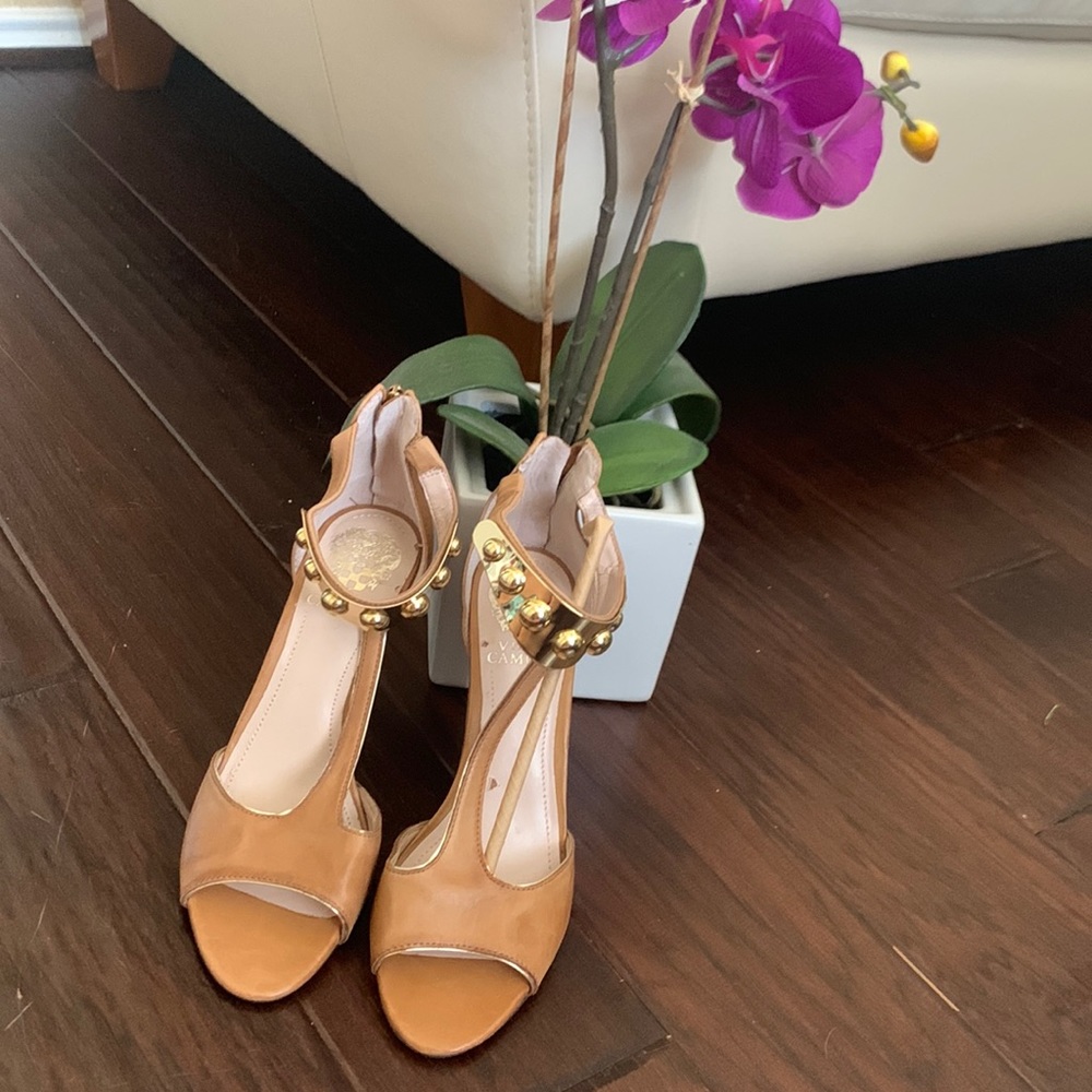 Vince Camuto tan suede ankle strap with gold embellish open toe